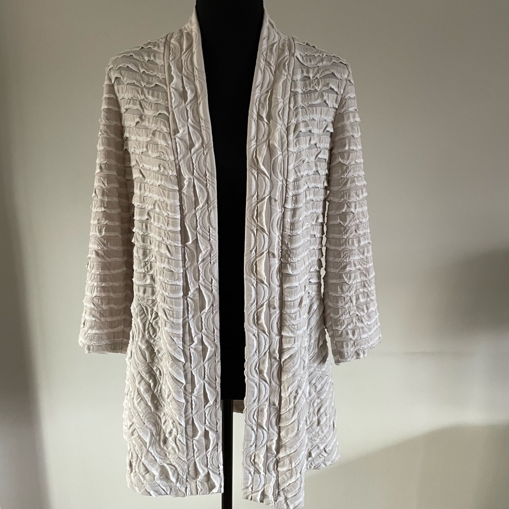 Travelers by Chico’s beige cardigan